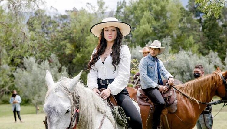 Muriel y Juan David en 'Pasión de Gavilanes 2'