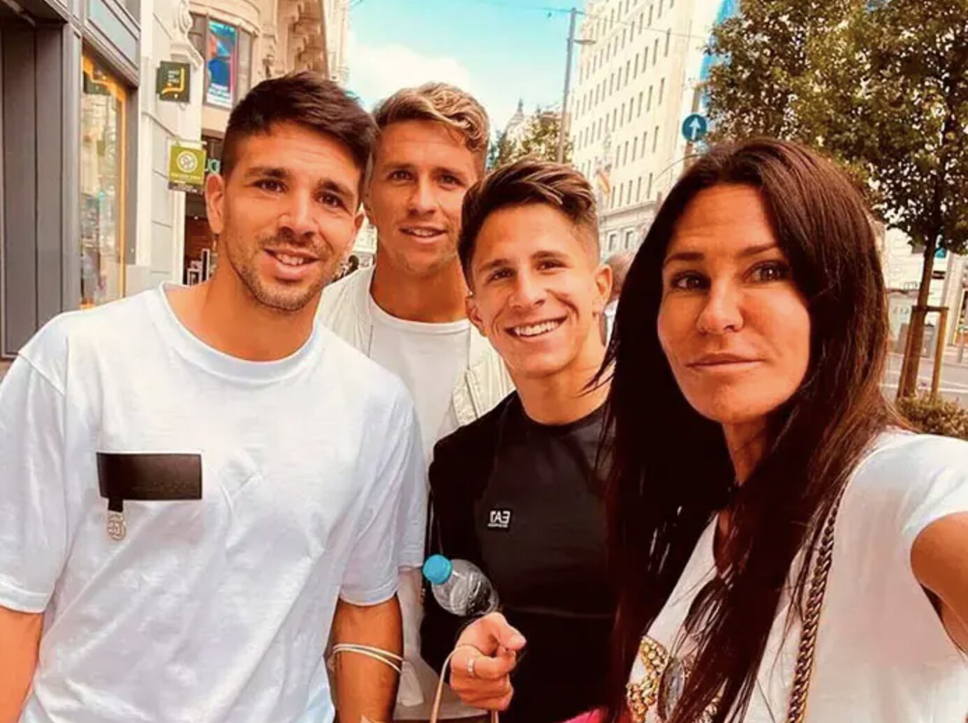 Carolina Baldini con sus tres hijos/ Foto: Instagram