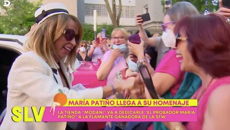 María Patiño recibe un baño de masas | Foto: telecinco.es