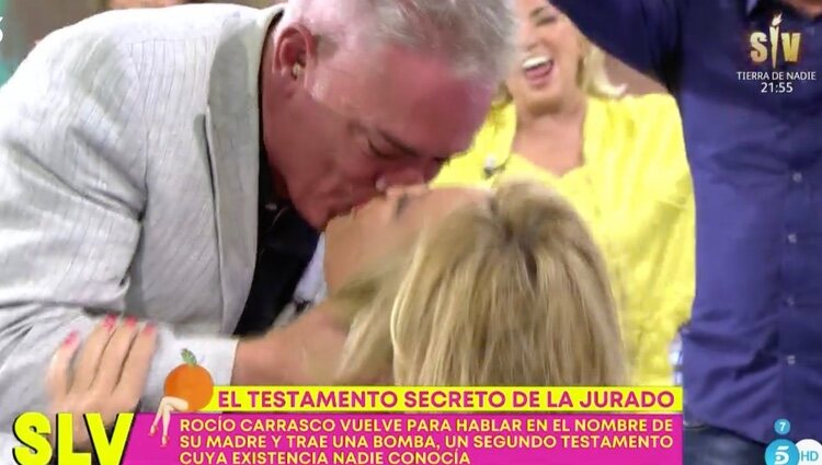 El beso de Kiko y Lydia | Foto: telecinco.es