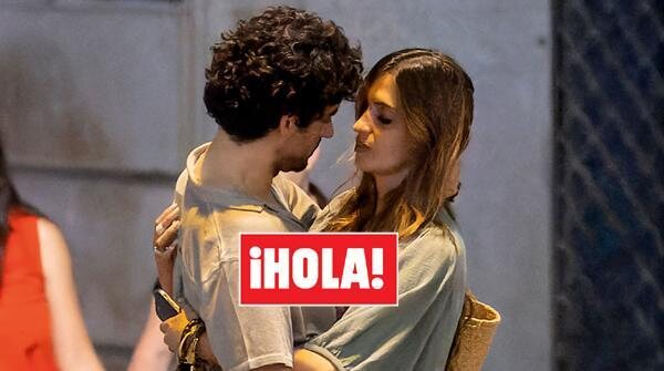 Sara Carbonero y Nacho Taboada, muy cariñosos en la revista ¡Hola!