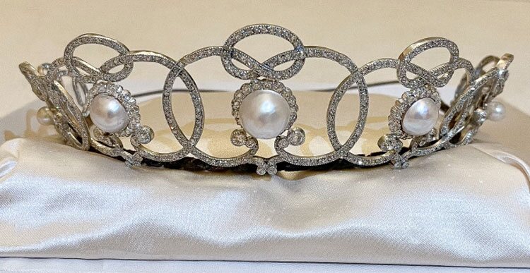 La tiara Boucheron o tiara Tippoldemors