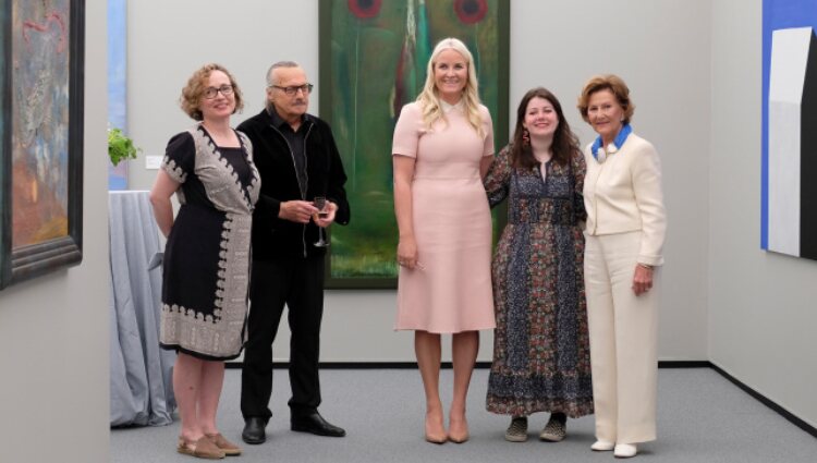 La Reina Sonia, la Princesa Mette-Marit y Maud Angelica Behn en la inauguración