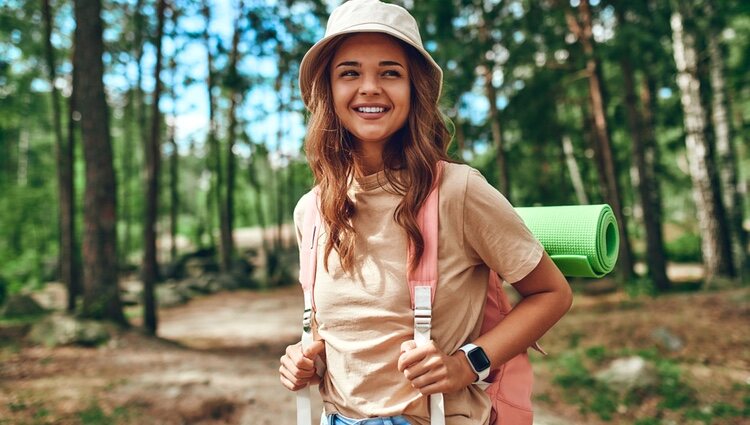 Aléjate de los entornos masificados y sal a pasear por la naturaleza