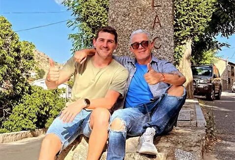 Iker Casillas y Alejandro Sanz en Navalacruz/ Foto: Instagram