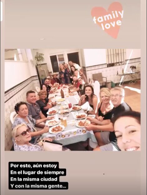 Imagen de las historias de Rosa Benito de la reunión familiar |Foto: Instagram