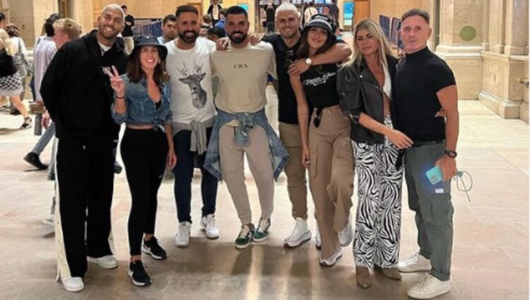 Yulen Pereira, Anabel Pantoja, Alejandro Nieto, Tania Medina y Ana luque junto a más amigos en Nueva York |Foo: Instagram