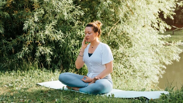 Busca ejercicios de respiración y ayuda a tus pulmones