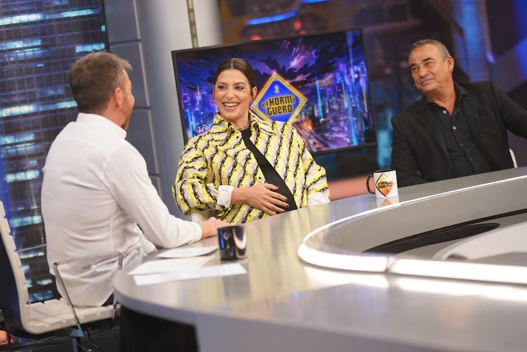 Bárbara Lennie presumiendo de embarazo en 'El Hormiguero'/ Foto: Antena 3