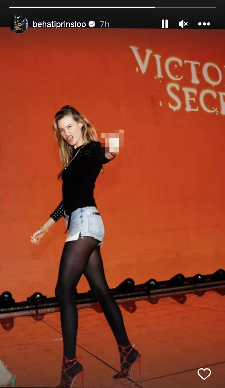 Behati Prinsloo ha publicado una controvertida imagen | Foto: Instagram