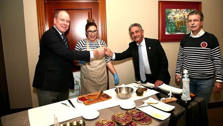 Alberto II de Mónaco disfruta de unas anchoas junto al Presidente de Cantabria | Instagram Miguel Ángel Revilla