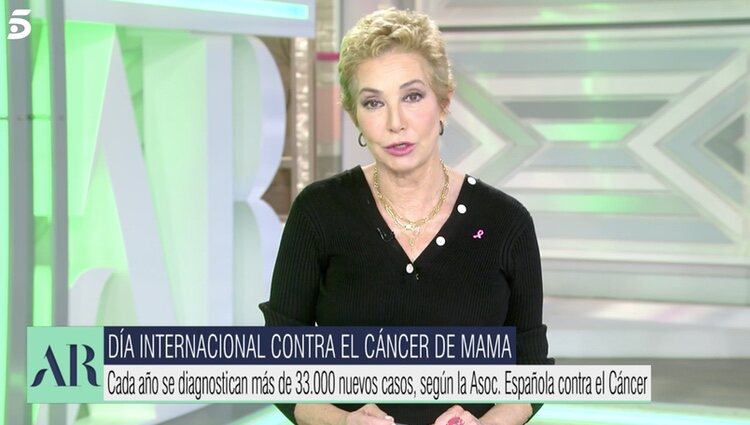 Ana Rosa Quintana dando su discurso | Foto: telecinco.es