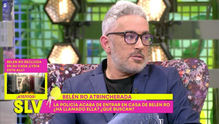 Kiko Hernández habla a Belen Ro desde plató |Foto: Telecinco