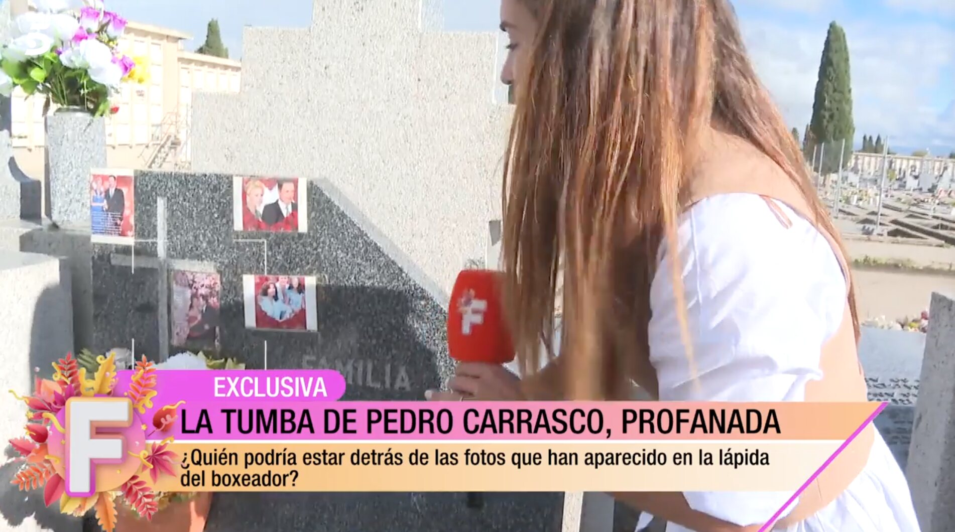 La tumba de Pedro Carrasco ha sido profada con varias fotografías de Rocío Carrasco | Foto: Telecinco.es