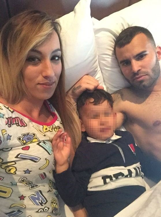 Melody Santana y Jesé Rodríguez con uno de sus hijos/ Foto: Instagram