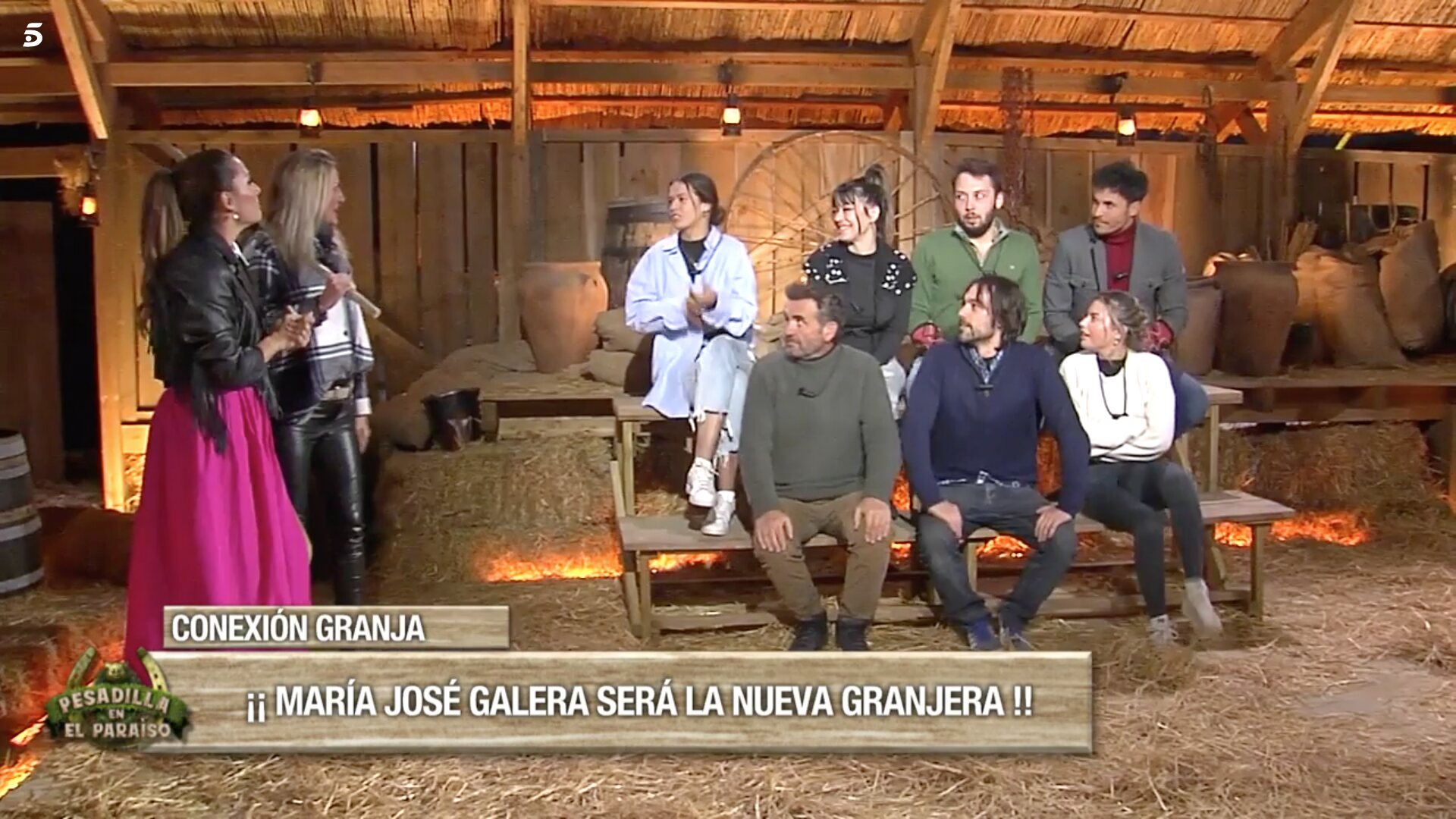 Los concursantes reciben a María José Galera / Foto: Telecinco.es