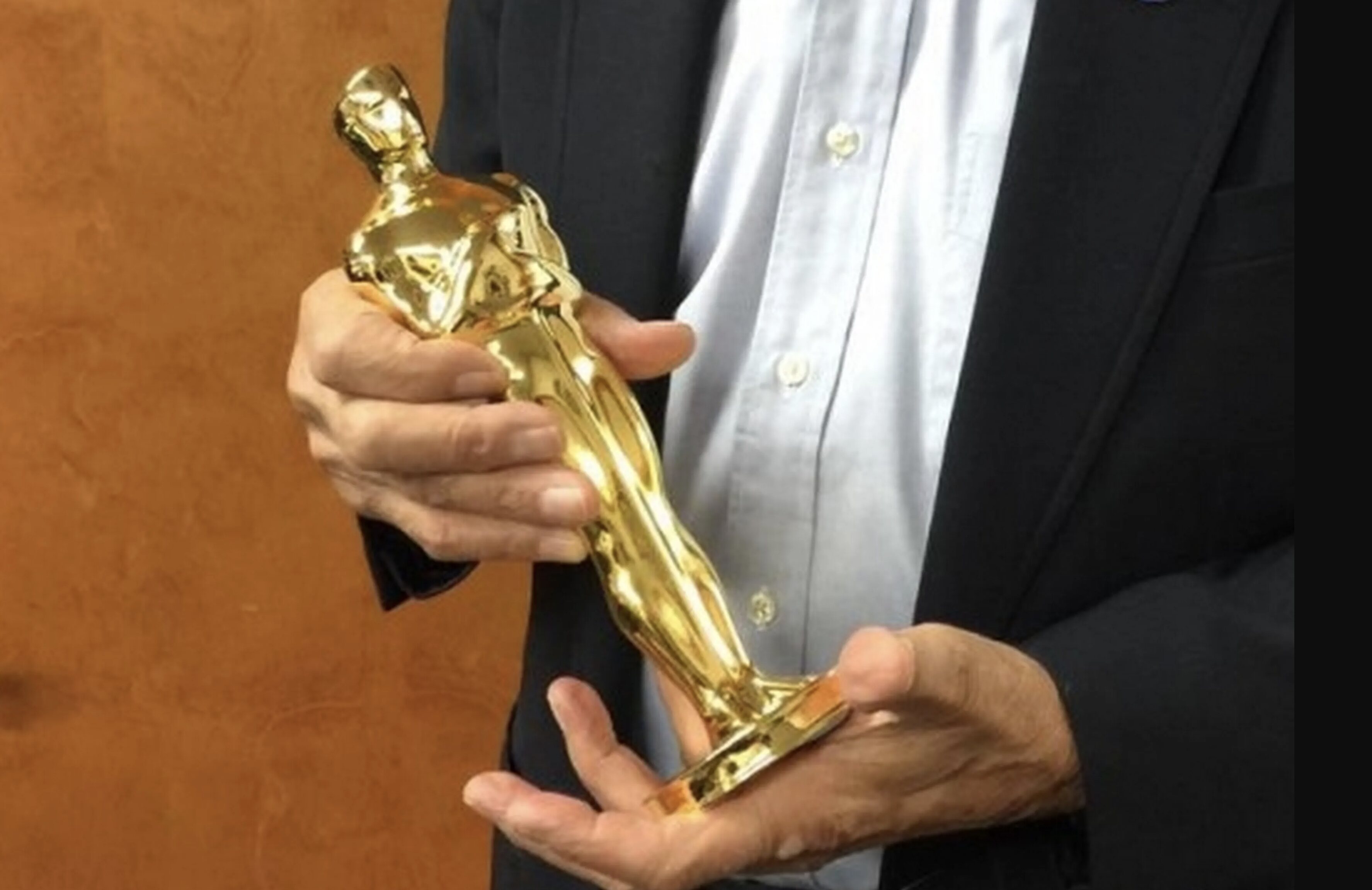 La estatuilla dorada de los Premios Oscar