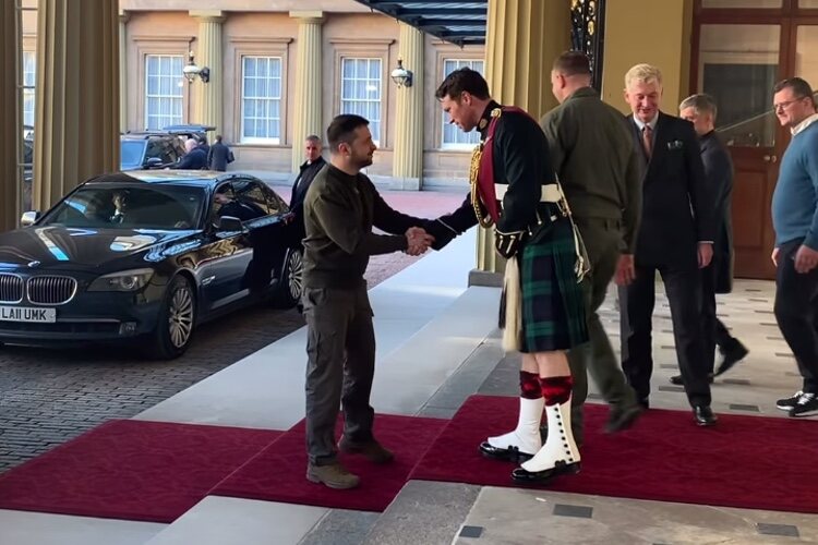 Zelenski visita el Palacio de Buckingham | Foto: Instagram