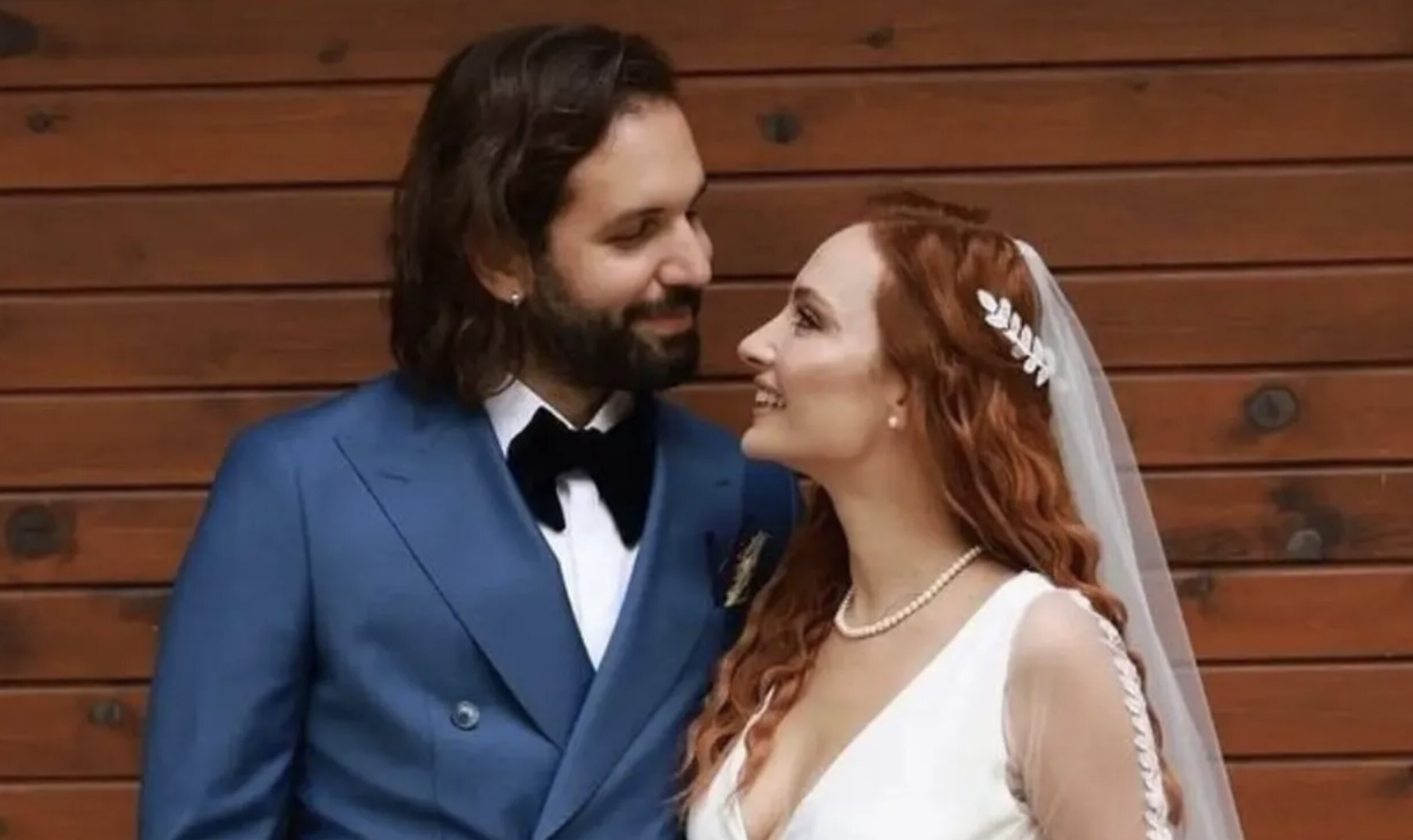 Cagri Citana y Basak Gumulcinelioglu en su boda/ Foto: Instagram