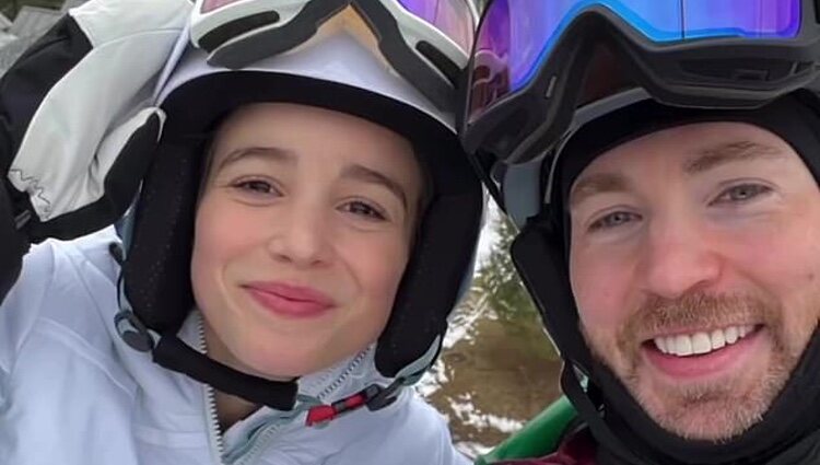 Chris Evans comparte un romántico vídeo junto a Alba Baptista en sus redes | Foto: Instagram