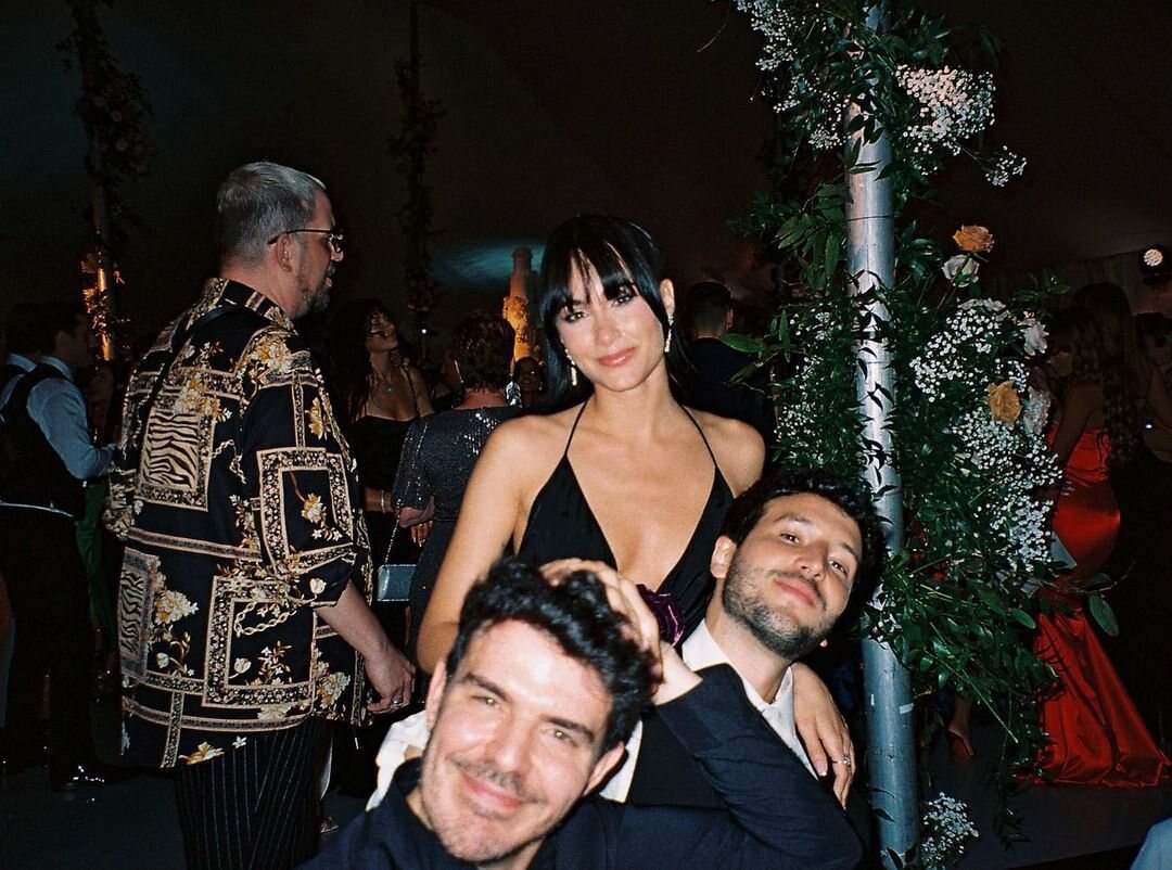 Aitana y Sebastián Yatra, juntos en la boda de Lele Pons y Guaynaa | Foto: Instagram