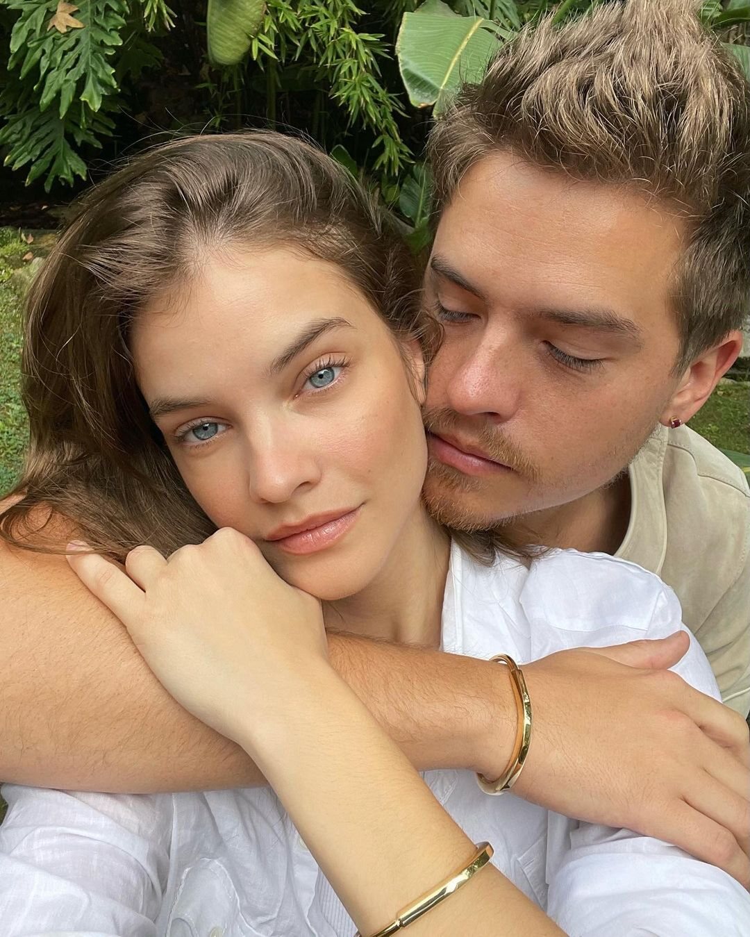 Dylan Sprouse y Barbara Palvil demostrando su amor/ Foto: Instagram