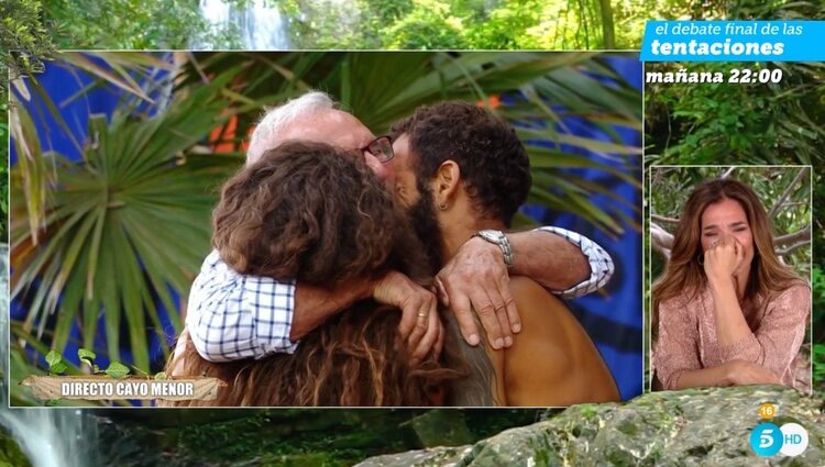 El enternecedor encuentro entre Alma, Manuel y su abuelo en 'Supervivientes 2023' | Foto: Telecinco