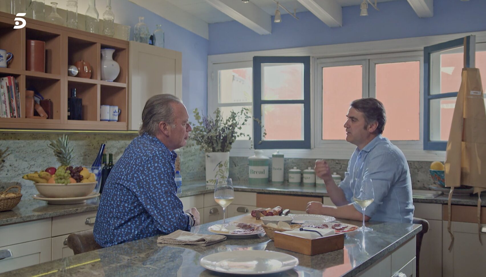 Jesulín de Ubrique y Bertín Osborne charlando en 'Mi casa es la tuya'/ Foto: telecinco.es