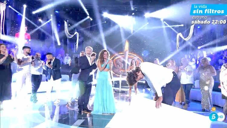 Bosco Martínez-Bordiú se hace con el premio de 'Supervivientes 2023' | Foto: Telecinco