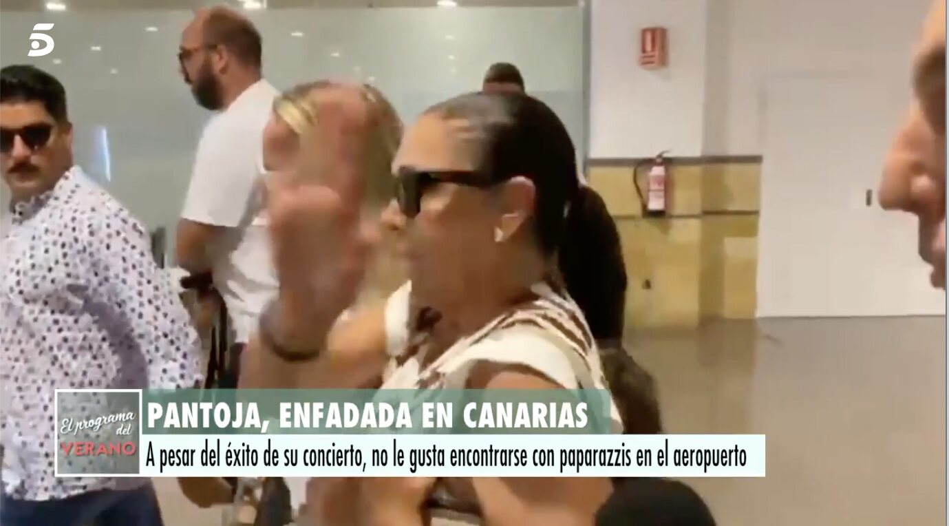 Isabel Pantoja, molesta con las preguntas de la prensa | Foto: Telecinco.es