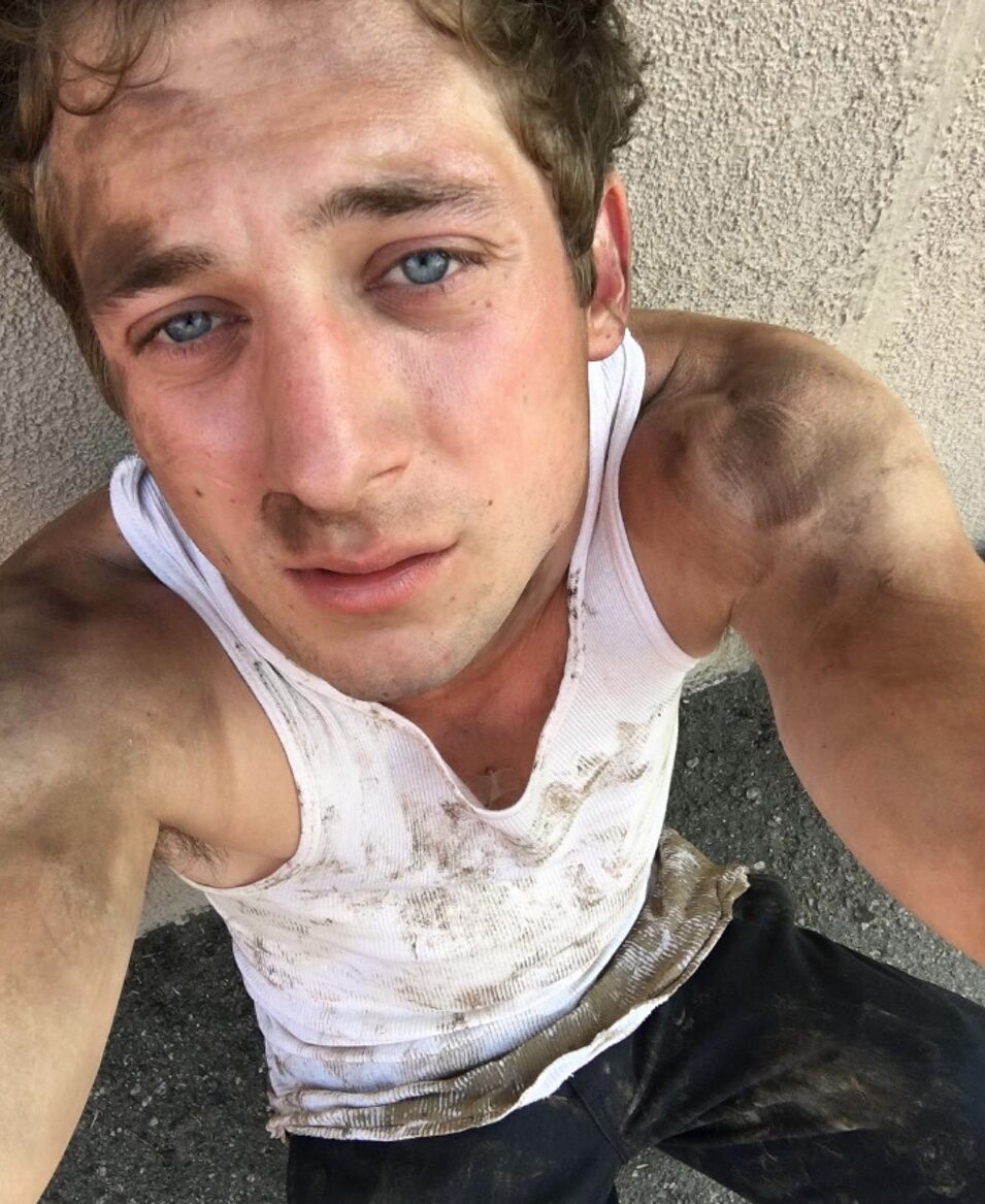 Jeremy Allen White durante un rodaje | Instagram