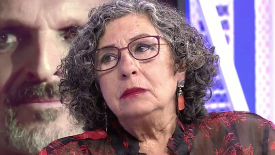 Lola Medina en un plató | Foto: telecinco.es