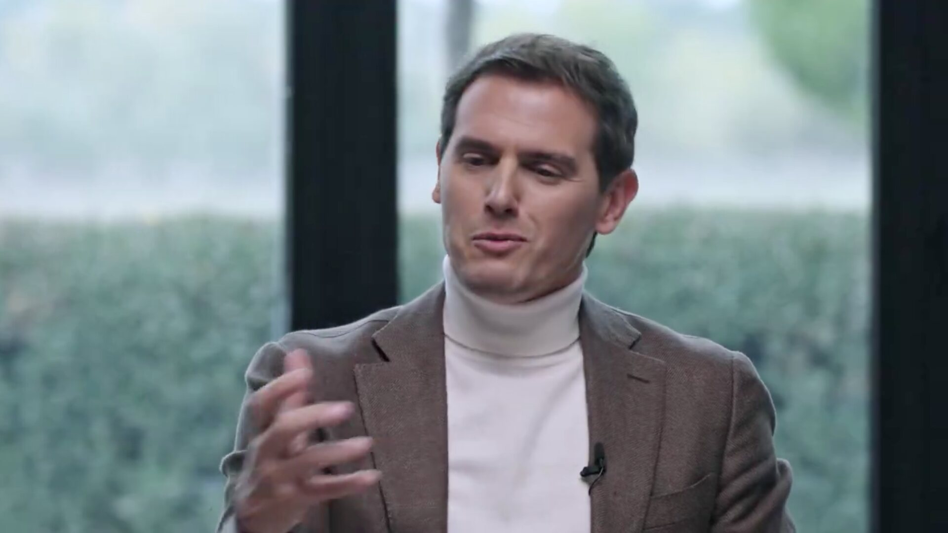 Albert Rivera habla de su nueva relación en '100% Únicos'/ Foto: telecinco.es