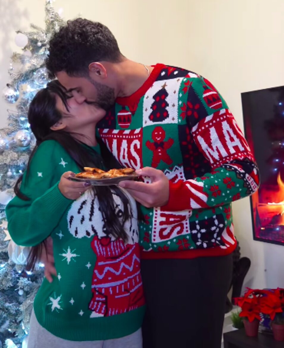 Isa Pantoja y Asraf en Navidad | Instagram