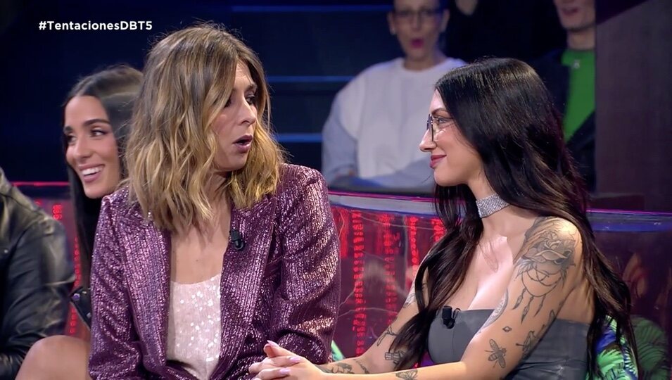 Naomi Asensi reacciona a las imágenes de Borja | Telecinco