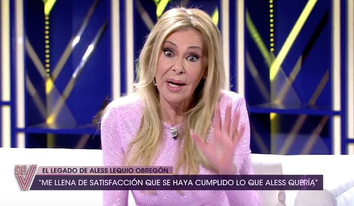 Ana Obregón en el plató de '¡De viernes!'/ Foto: telecinco.es