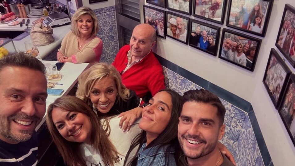 Foto grupal de la 'quedada' de 'Supervivientes' / Foto: Instagram 