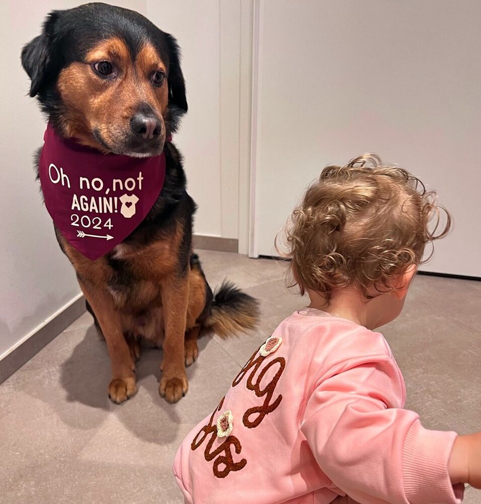 Victoire Ducruet y su perro Pancake