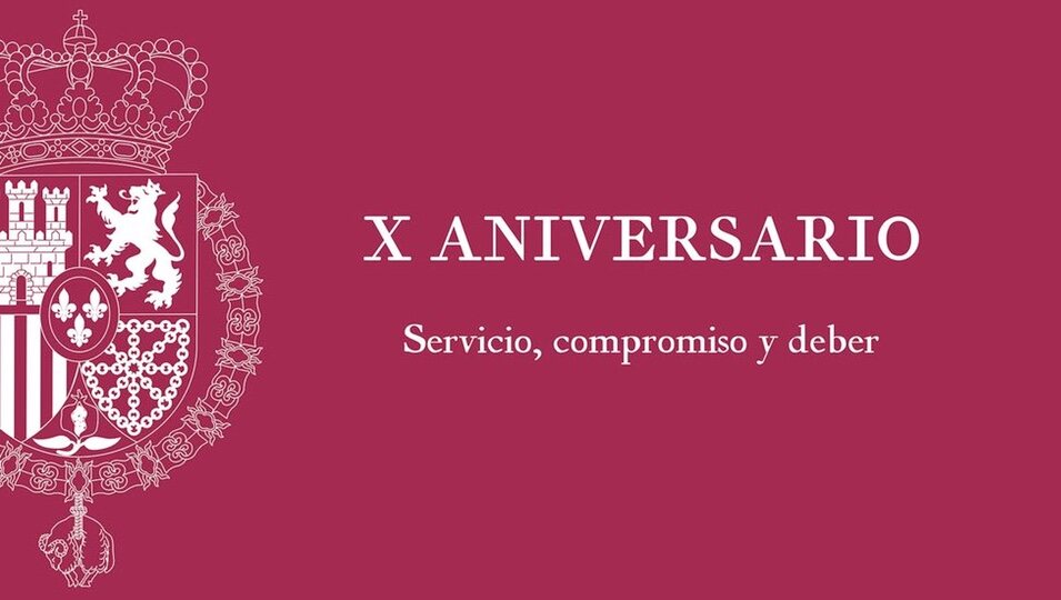 Emblema del décimo aniversario de reinado de Felipe VI