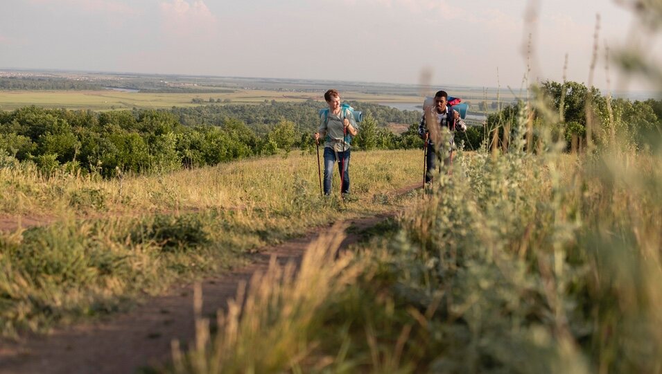 Sal a caminar por la naturaleza y despéjate