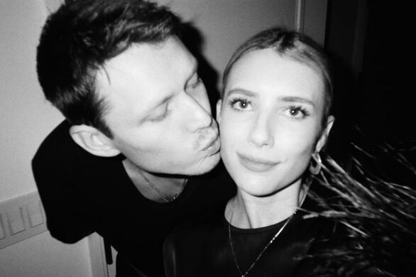 Emma Roberts y Cody John juntos/ Foto: Instagram