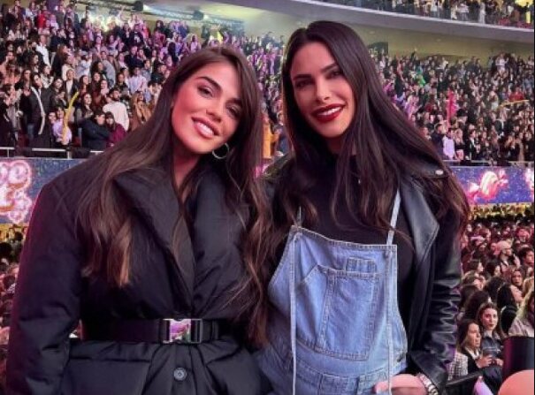 Carla Barber y Violeta Mangriñán juntas en un concierto/Foto: Instagram