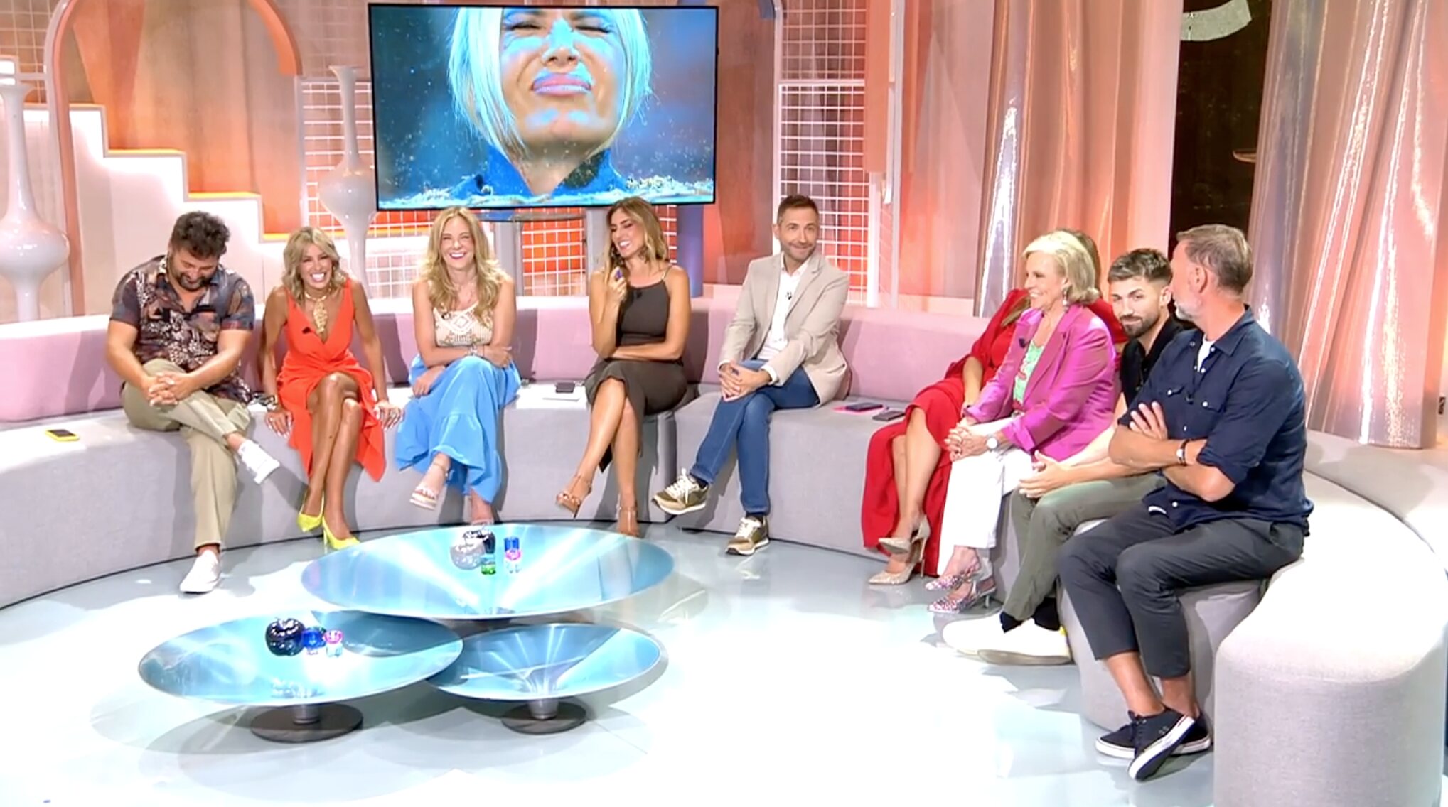 El programa 'Fiesta' se paralizó durante unos minutos por Carmen Alcayde | Foto: Telecinco.es