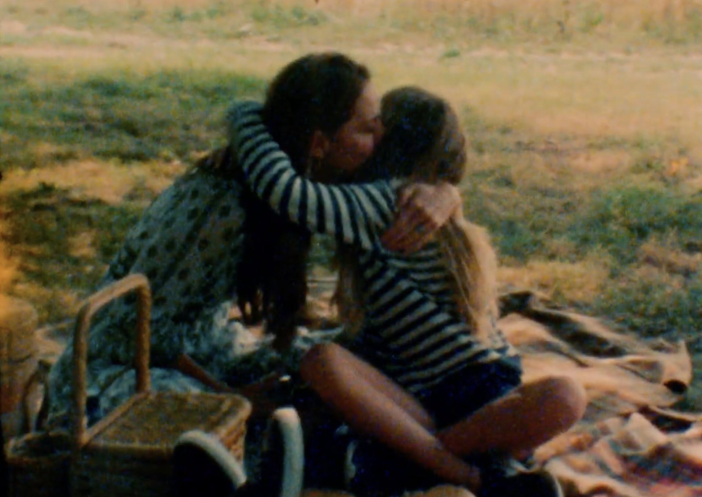 Kate Middleton y su hija Charlotte, muy cariñosas durante un picnic