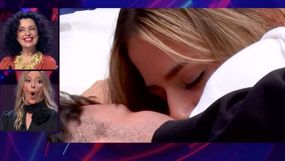 El segundo beso entre Manu Vulcan y Laura que despeja todas sus dudas | Telecinco.es