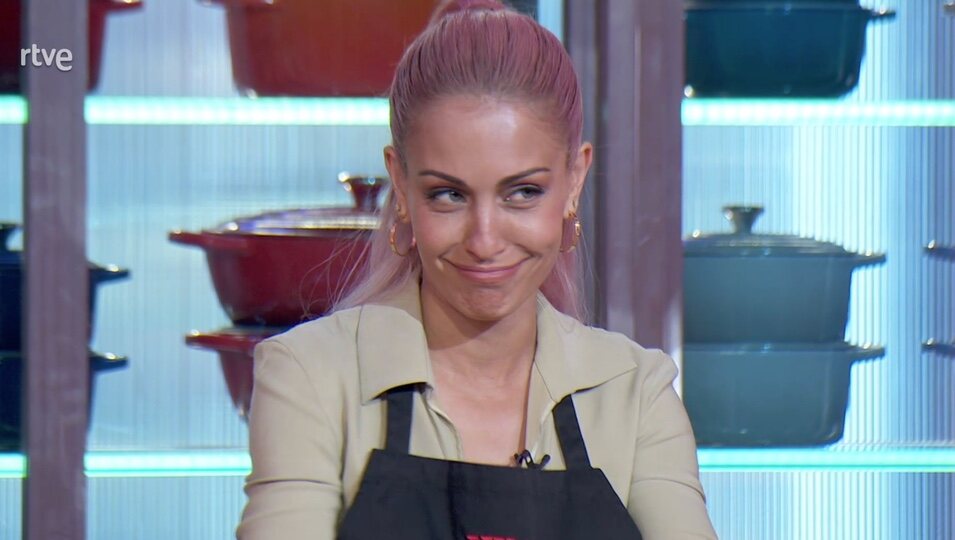 Hiba Abouk esperando a cocinar | Foto: RTVE