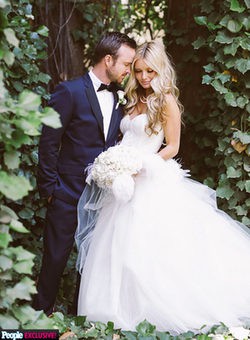 La fotografía de la boda del actor de 'breaking bad' aaron paul y lauren parsekian 1