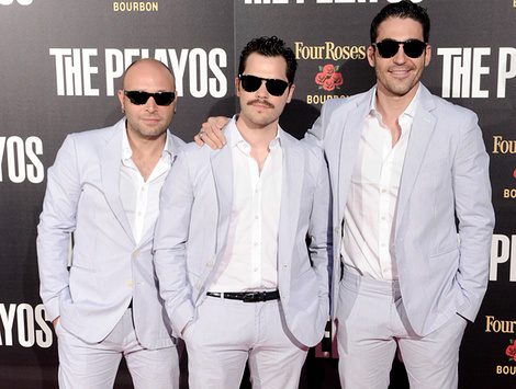 Vicente Romero, Oriol Vila y Miguel Ángel Silvestre en el estreno de 'The Pelayos'