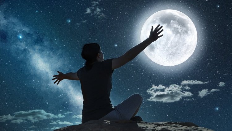 La superstición sobre la luna llena está muy extendida