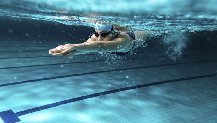 Aprovecha septiembre para hacer ejercicio en la piscina